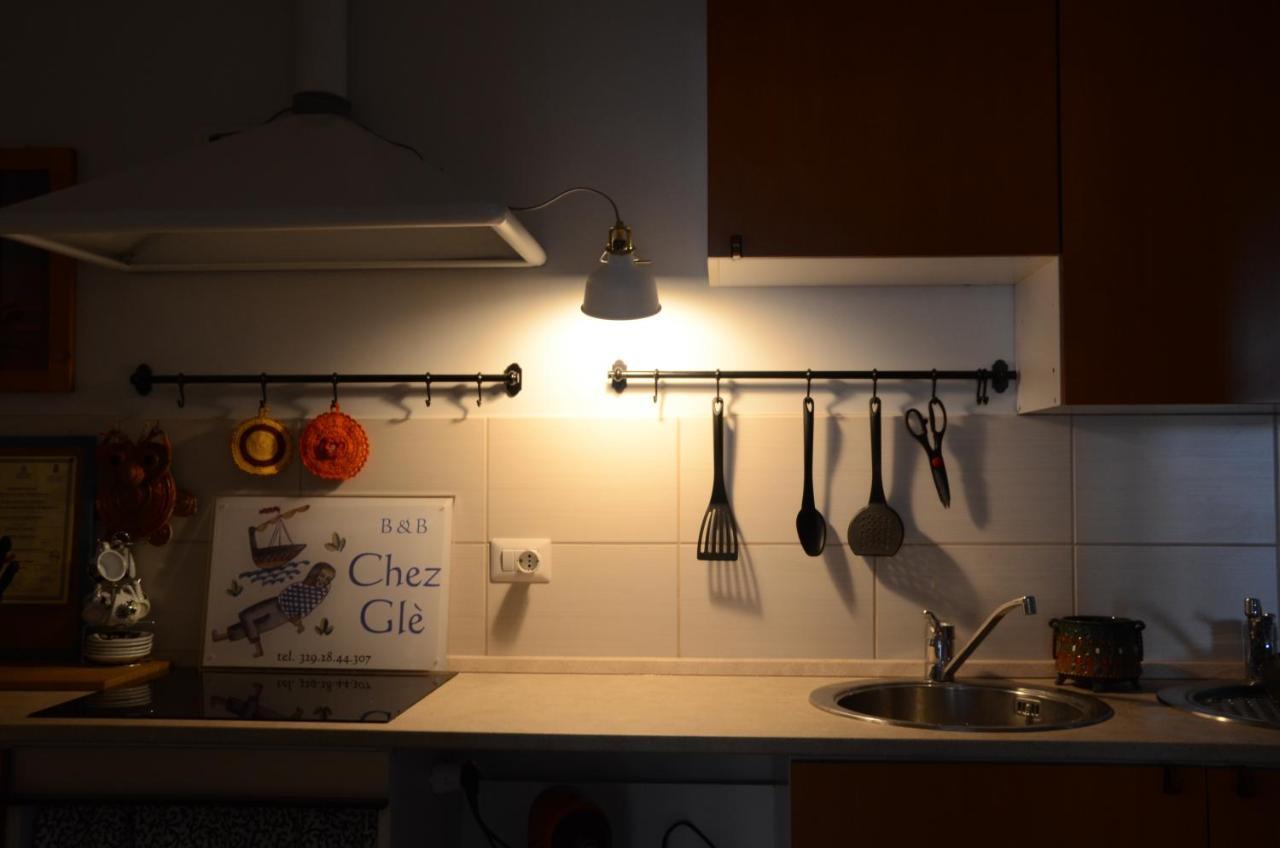 Chez Gle B&B Bari Bagian luar foto