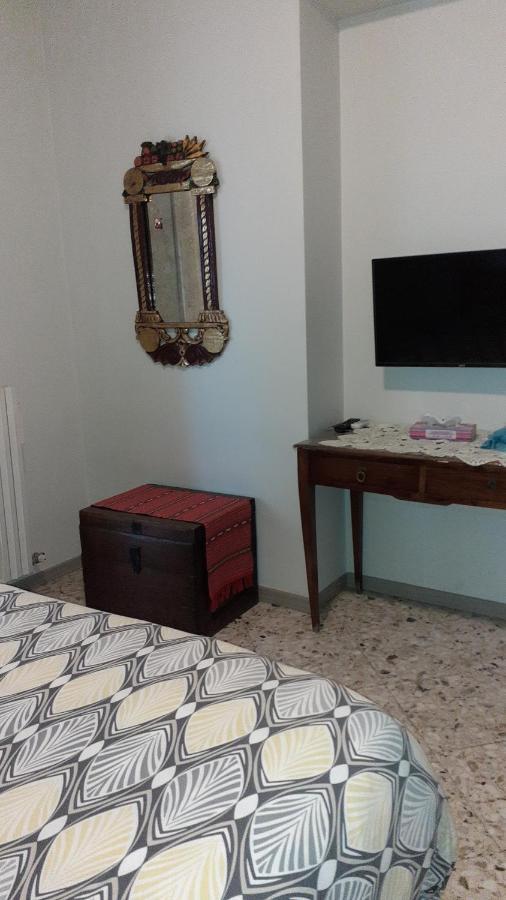 Chez Gle B&B Bari Bagian luar foto