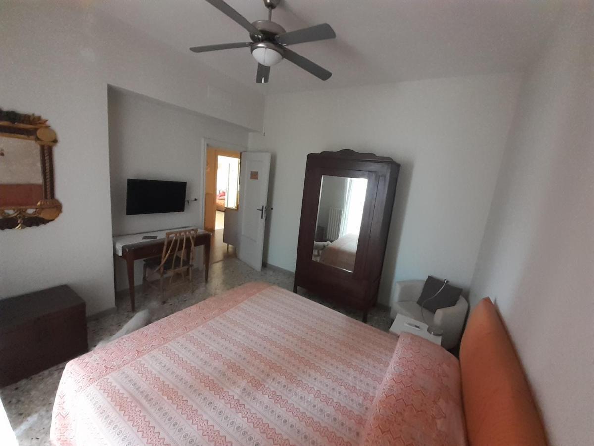 Chez Gle B&B Bari Bagian luar foto