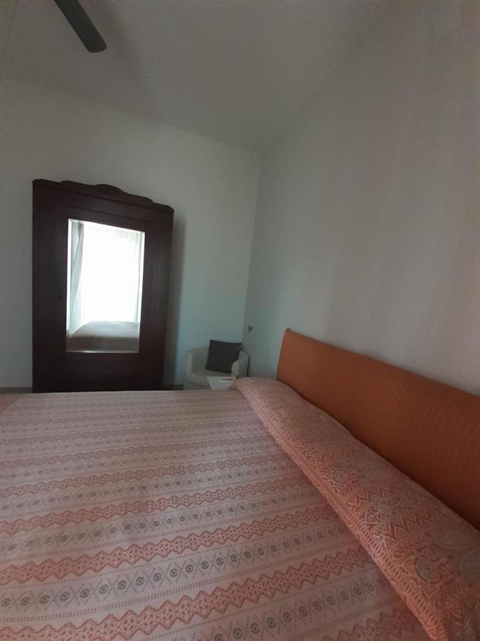 Chez Gle B&B Bari Bagian luar foto